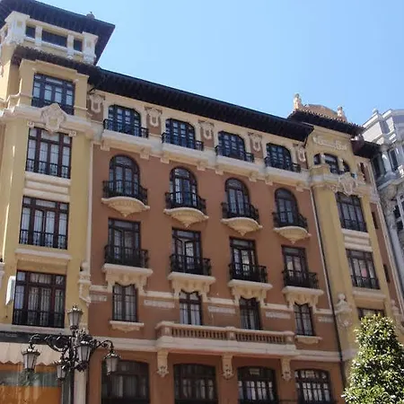 Alteza Hotel *